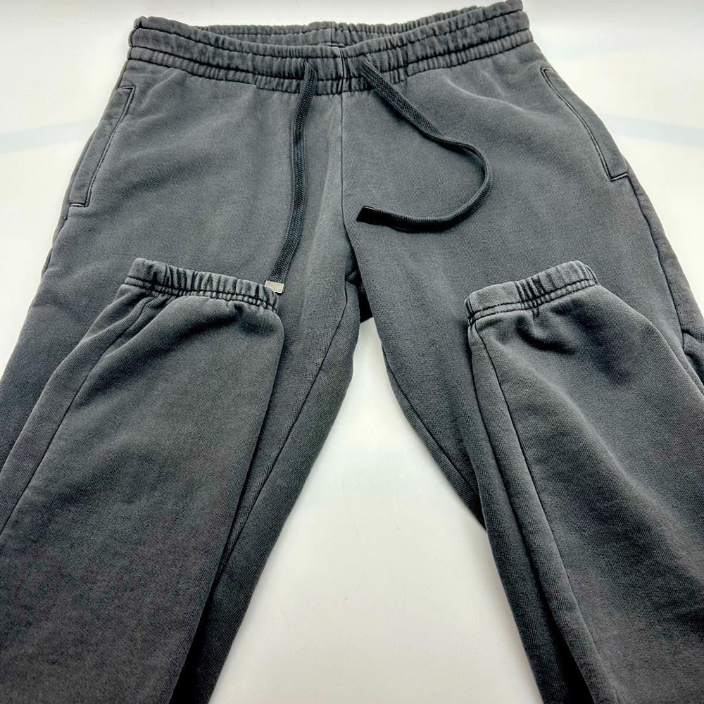 Men’s Talentless Jogger Style Sweatpants Size Small Steel Grey